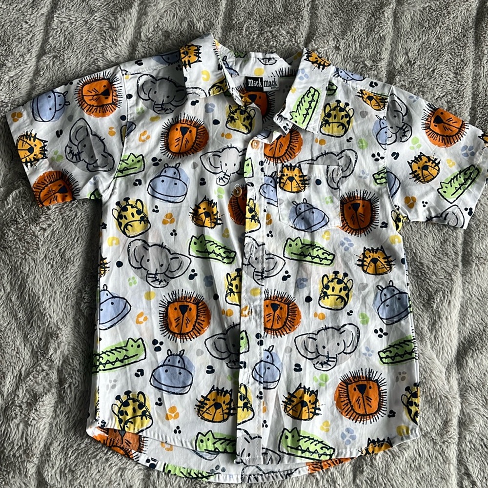 Mickmack, Formal boy 4T shirt, light worn, Animal multi color/white